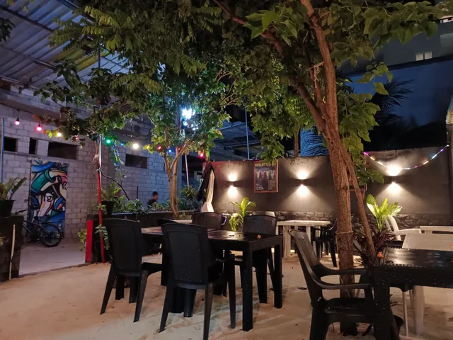 Hiyala Mariyaad Cafe'