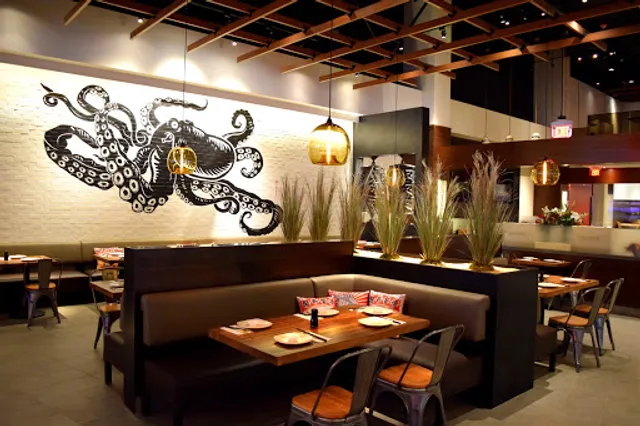 Boathouse Asian Eatery