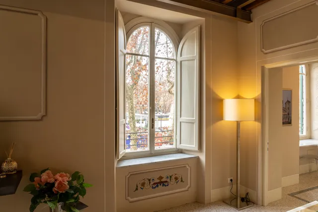 Noble Floor - Luxury Apartments