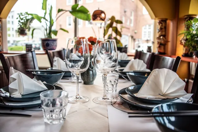 Oriental Barbecue House og Running Sushi