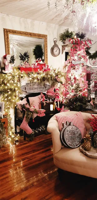 Smellie Bloomers Gift Shoppe