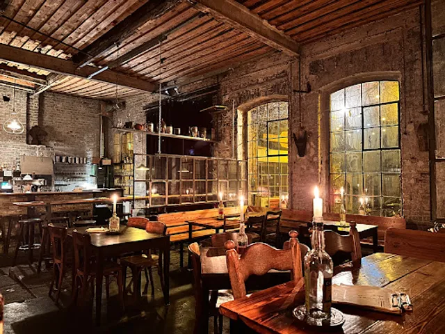 Zosse • Bar / Biergarten