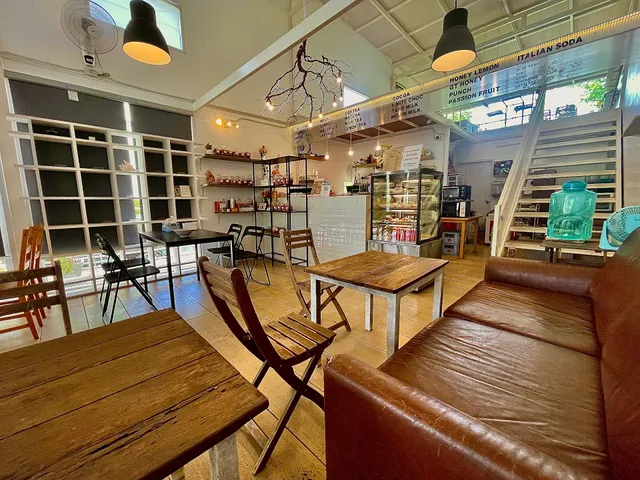 3199 Cafe' Latya & Bed