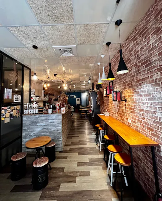 MINE CAFÉ 賣咖啡