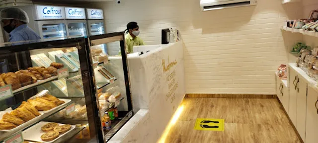 Theobroma Bakery and Cake Shop - Lokhandwala, Mumbai