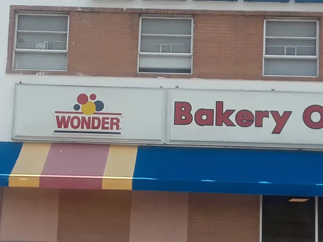 Flowers Bakery Outlet - Wonder Bread & Tastykake
