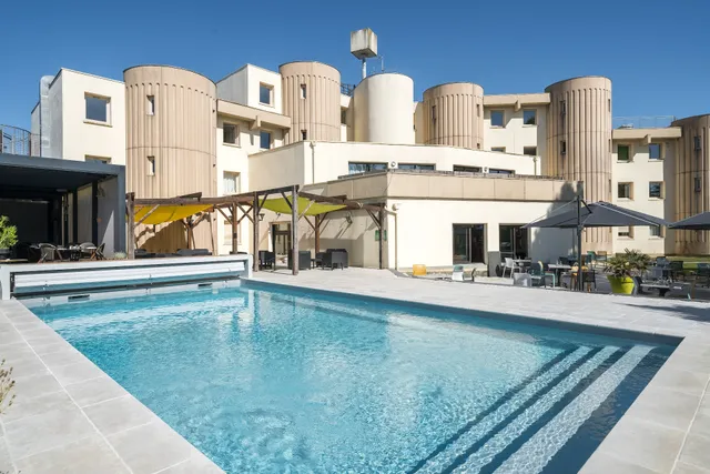 Brit Hotel Angers Parc – L'acropole