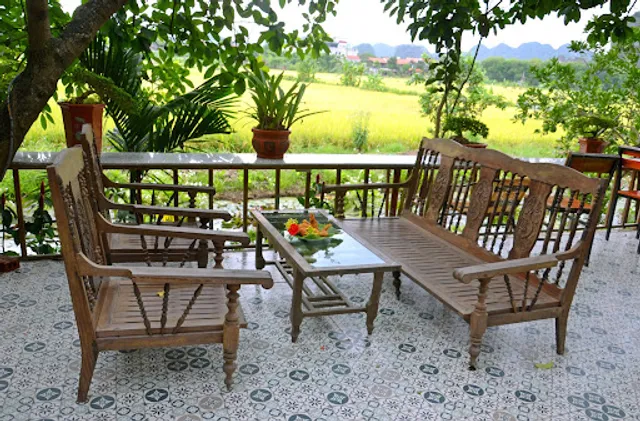 Tam coc coffee Rice Fields and food garden