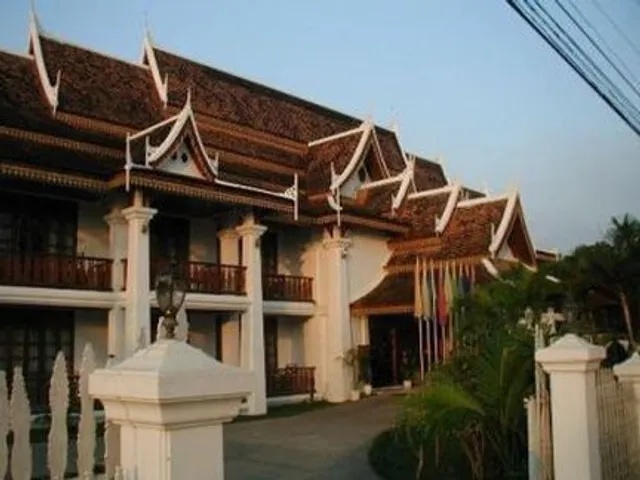 Meuangluang Hotel