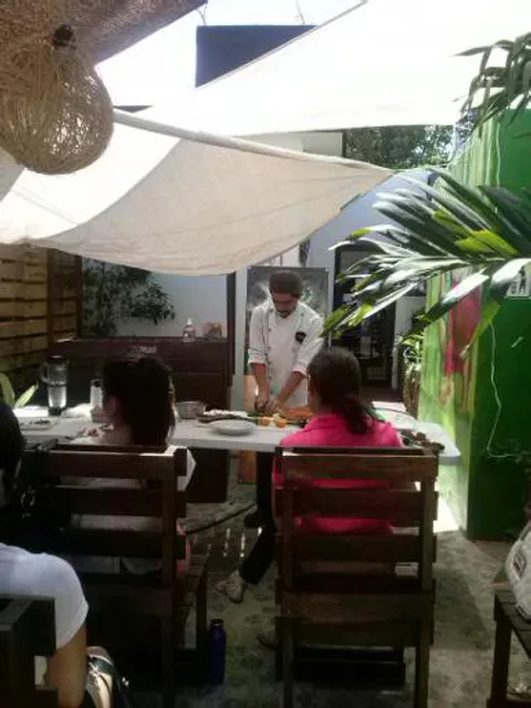 Rincón Vegano. Leña y carbón con esencia Maya.