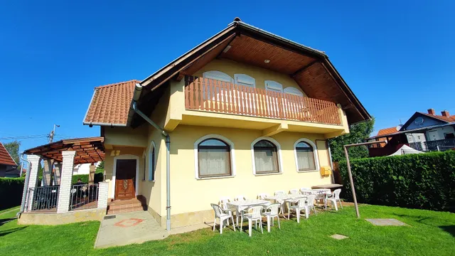 Tőzike apartman