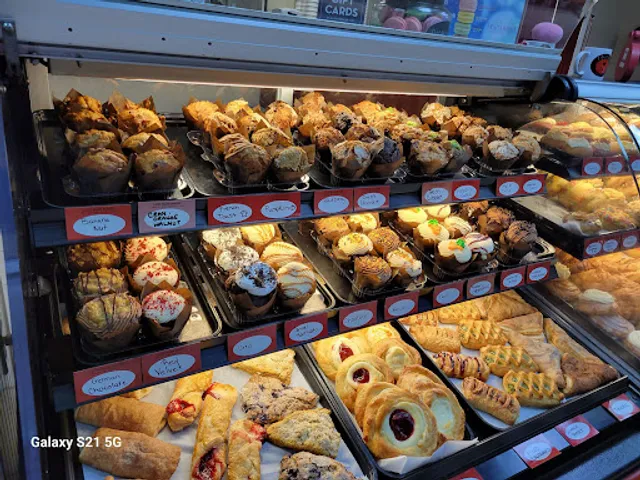 Love Bugs Bakery and Donuts