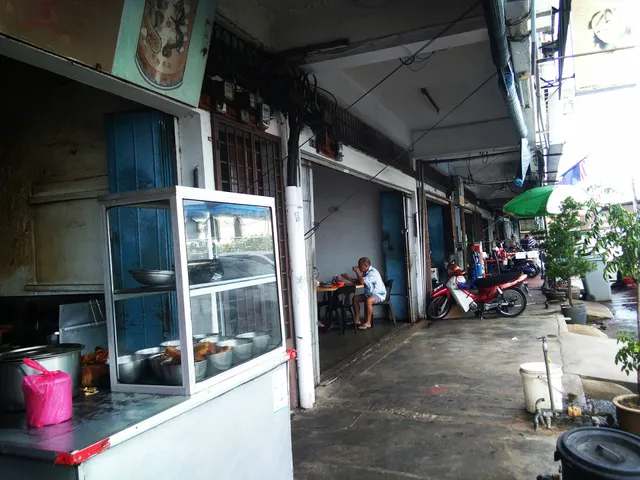 Muar KHNG KEE Bak Kut Teh 康记餐室