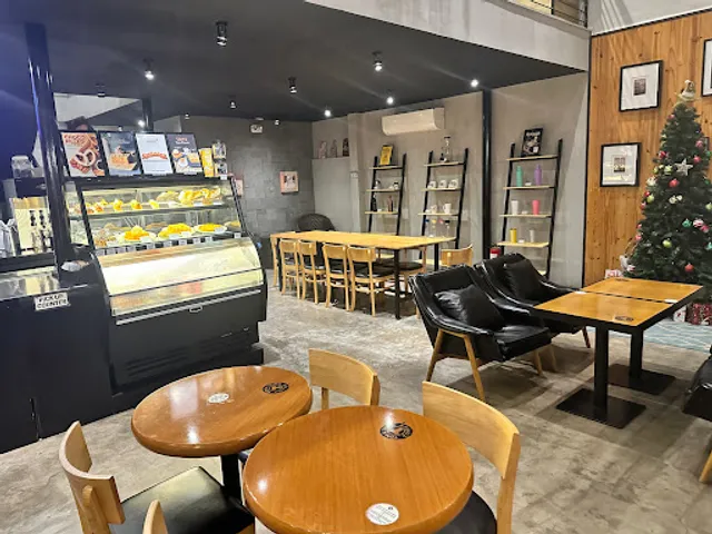 Tom N Toms Coffee - The Promenade