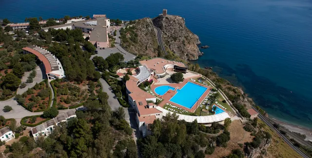 Torre Normanna Hotel &