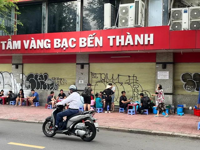 Bún Thịt Nướng Chả Giò - Nguyễn Trung Trực