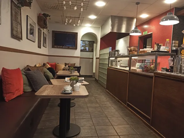 Darin's Bakery & Cafe