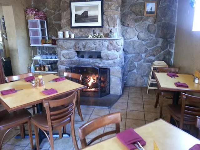 Larkspur Pizzeria & Cafe