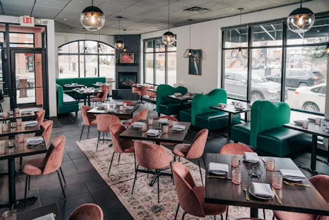 Pink Ivy Kitchen and Bar