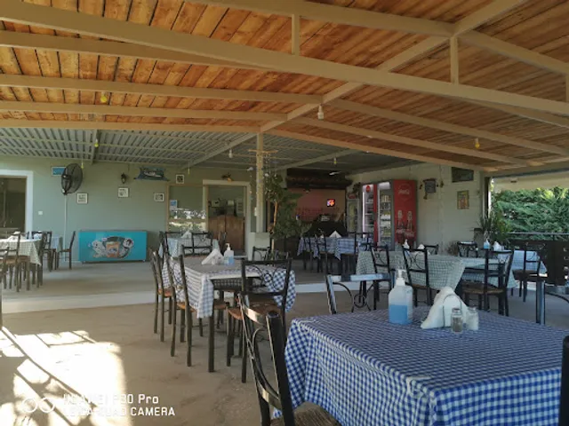 Lagadakia Greek Tavern