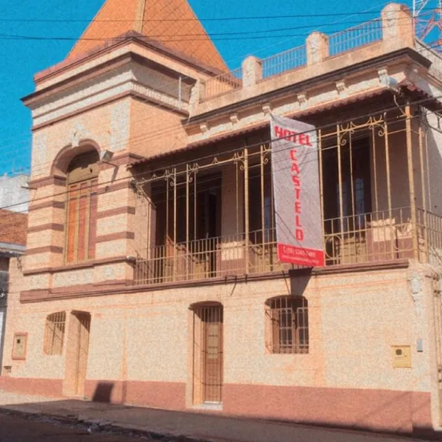 Hotel Castelo e Cafeteria