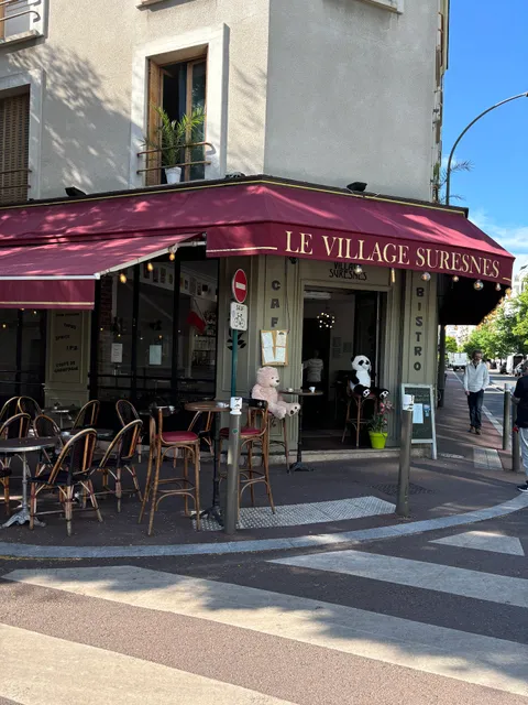 Village Suresnes
