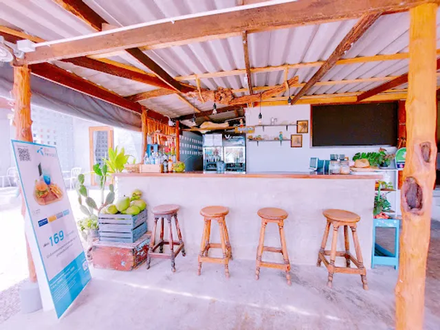 Mangrove Beach Cafe & Resort