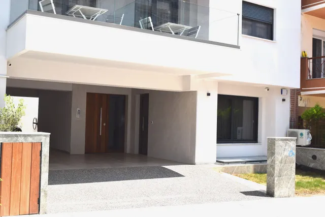 Toumba Apartments / Φουντουλάκης Στυλιανός & ΣΙΑ ΕΕ