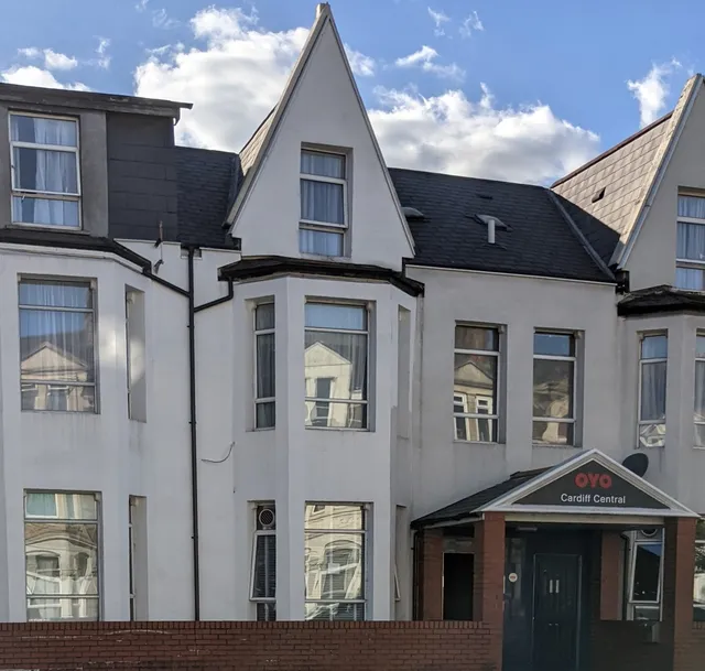 OYO Flagship Cardiff Central