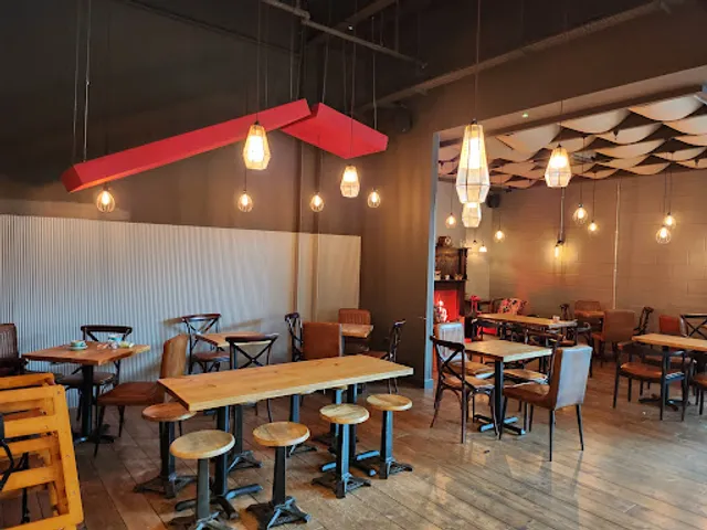 200 Degrees Coffee Shop