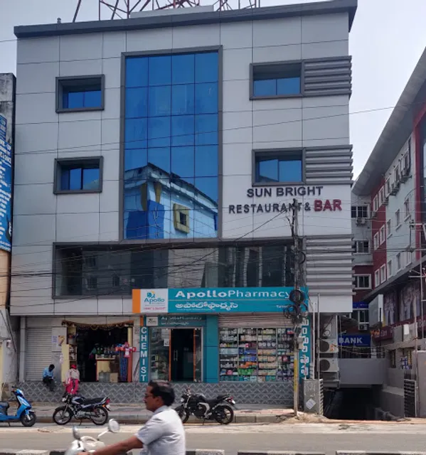 Sun Bright Restaurant & Bar