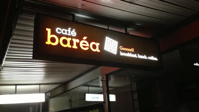 Huggy’s Cafe & Restaurant