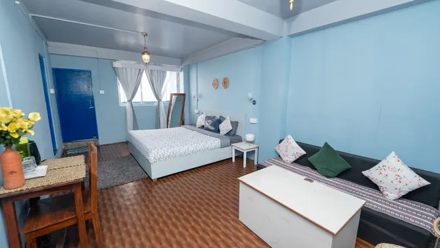 Monratino The Snow Roost