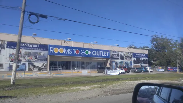 Rooms To Go & Outlet - Humacao