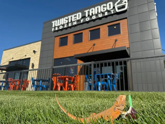 Twisted Tango Frozen Yogurt