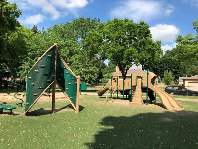 Hamline and Hague Park (Tot-Lot)