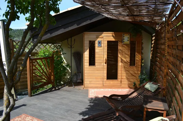 Logis Hôtel le Vieil Amandier