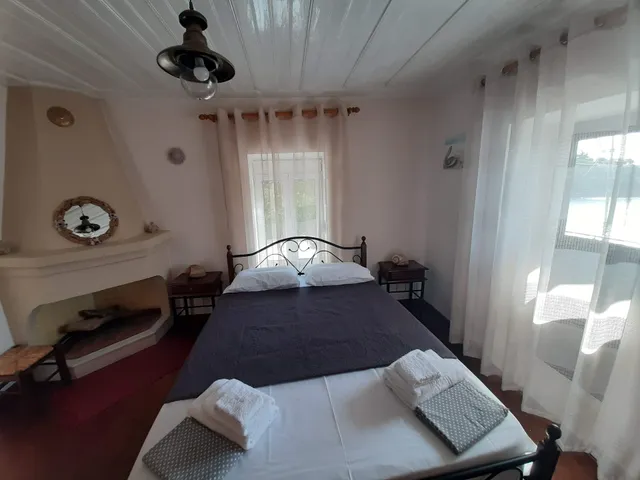 Chiona's apartments by the sea