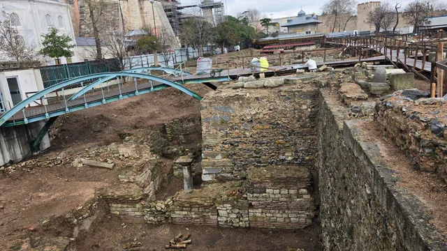 Büyük Saray Kalıntıları