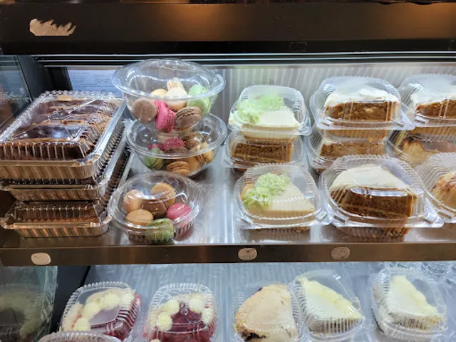 A la mode Pies and Ice Cream