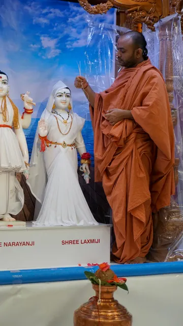 Shree Swaminarayan Hindu Mandir (Vadtal Sansthan) - Palatine