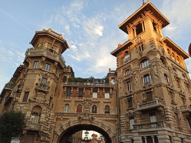Arch of the Palaces of the Ambassadors