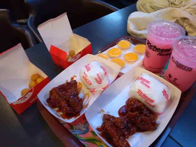 Richeese Factory TKI