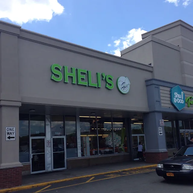 Sheli’s pizza ( town square)