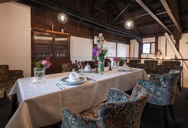 Shikemichi Restaurant Matsuura