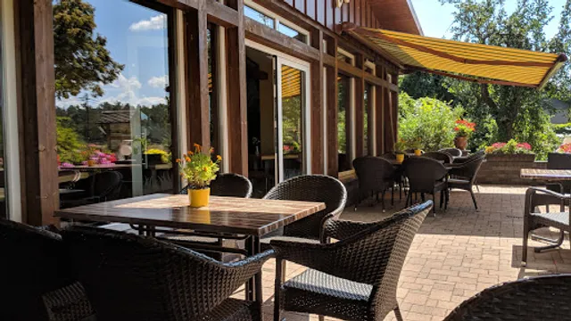 Meck-Café im Ziegenhof "Zwölf Eichen"