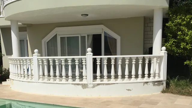 Best House Villa Park