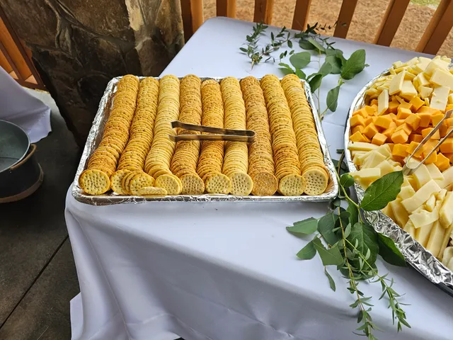 Dad's Roadside Grill