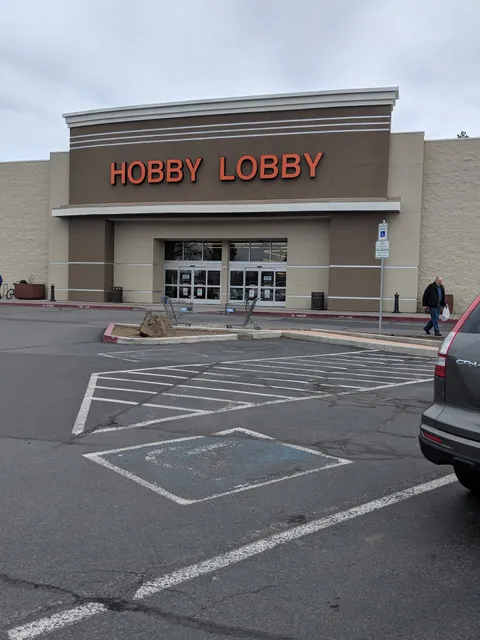 Bend River Promenade