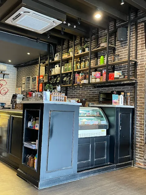 Alfredo Casual Kitchen